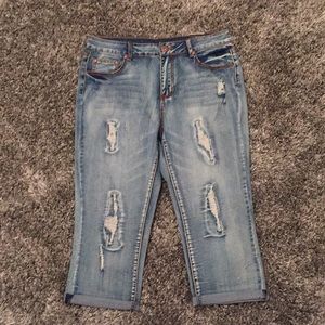 JW Jean Capris Size 14